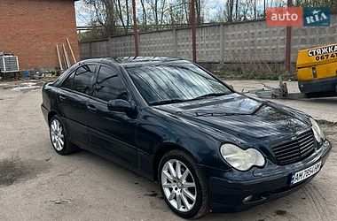 Седан Mercedes-Benz C-Class 2002 в Житомире