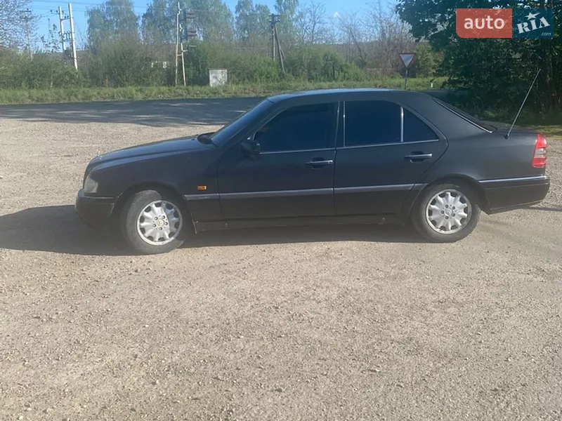 Mercedes-Benz C-Class 1995
