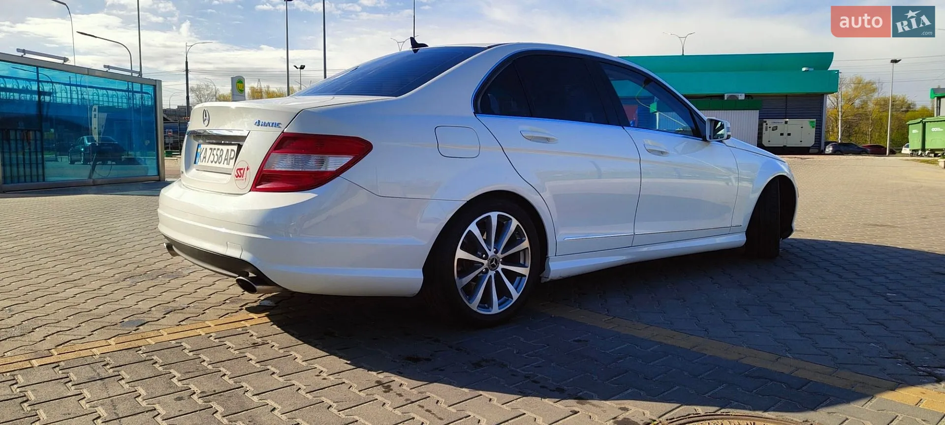 2011 Mercedes-Benz C-klasse - мініатюра 3