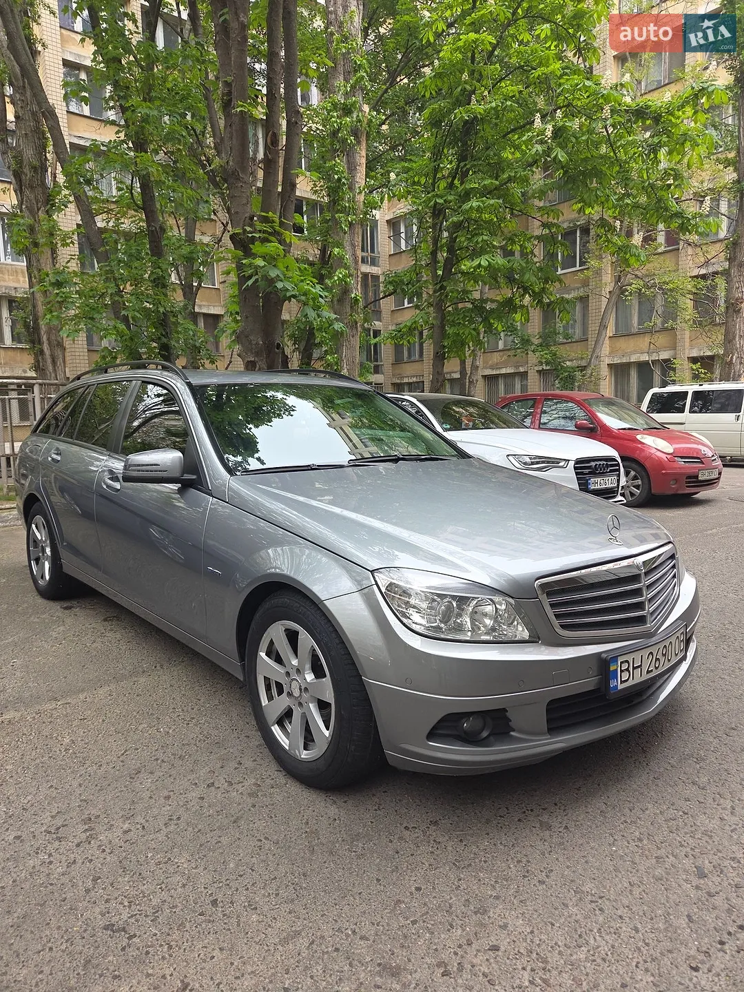 2010 Mercedes-Benz C-klasse - мініатюра 2