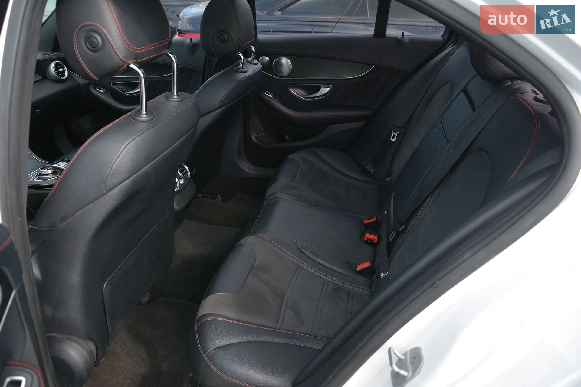 2016 Mercedes-Benz C-klasse - мініатюра 38
