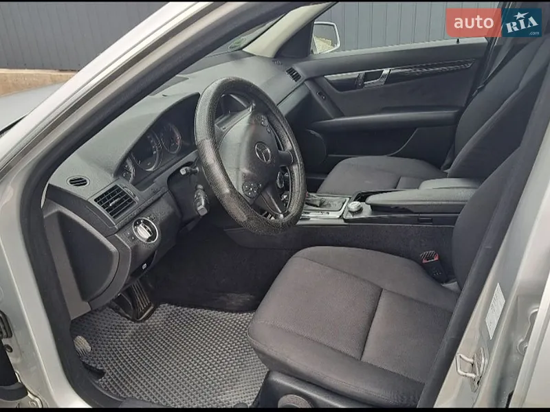 Mercedes-Benz C-Class 2010 VIN WDD2040011A442657 фото оголошення 3 з 40