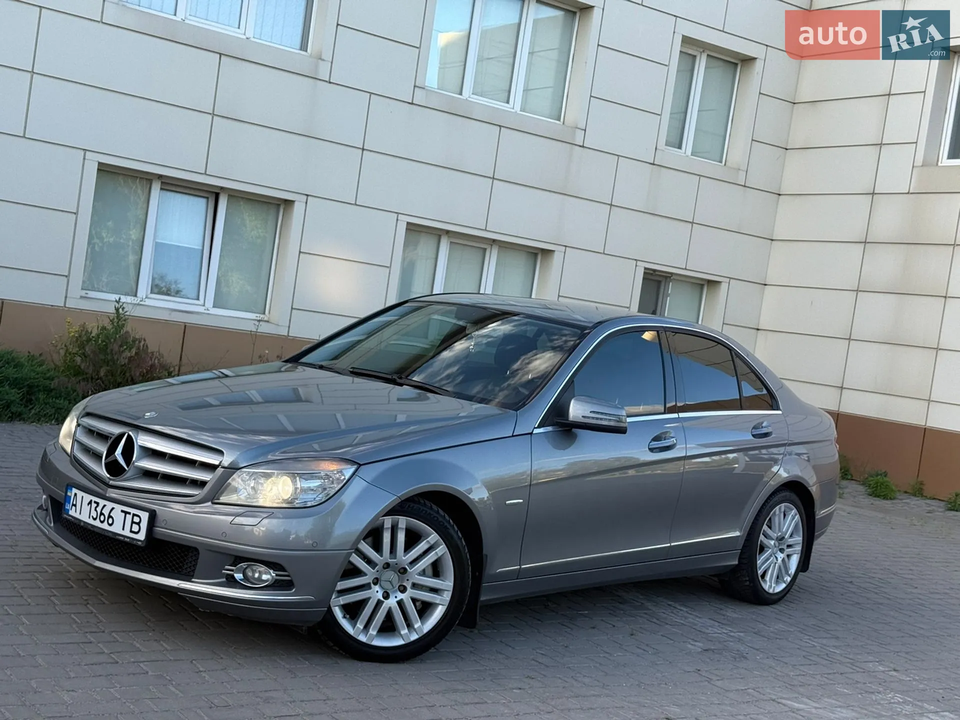 Mercedes-Benz C-Class 2009 VIN WDD2040871F458048 фото оголошення 17 з 56