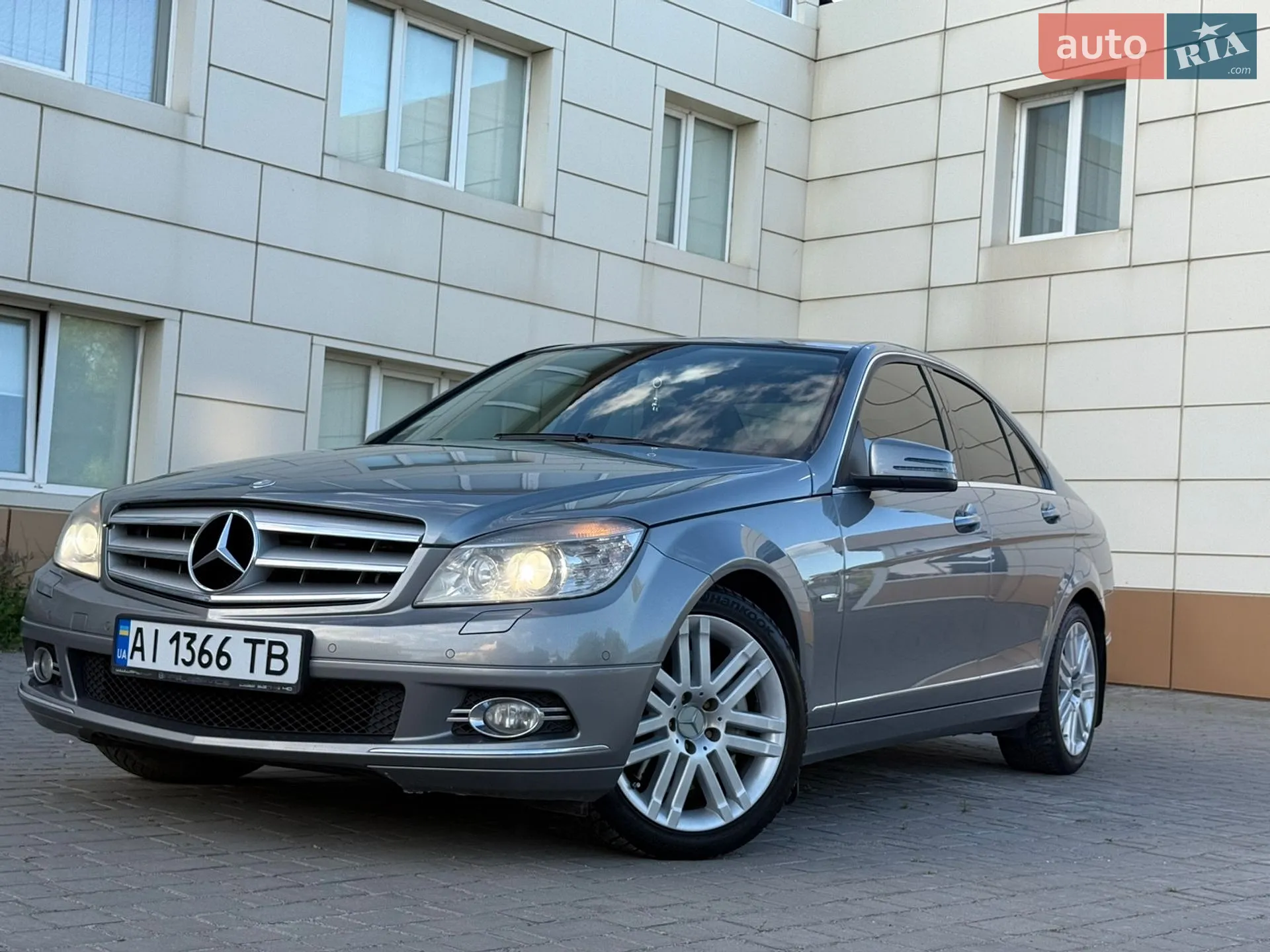 Mercedes-Benz C-Class 2009 VIN WDD2040871F458048 фото оголошення 18 з 56