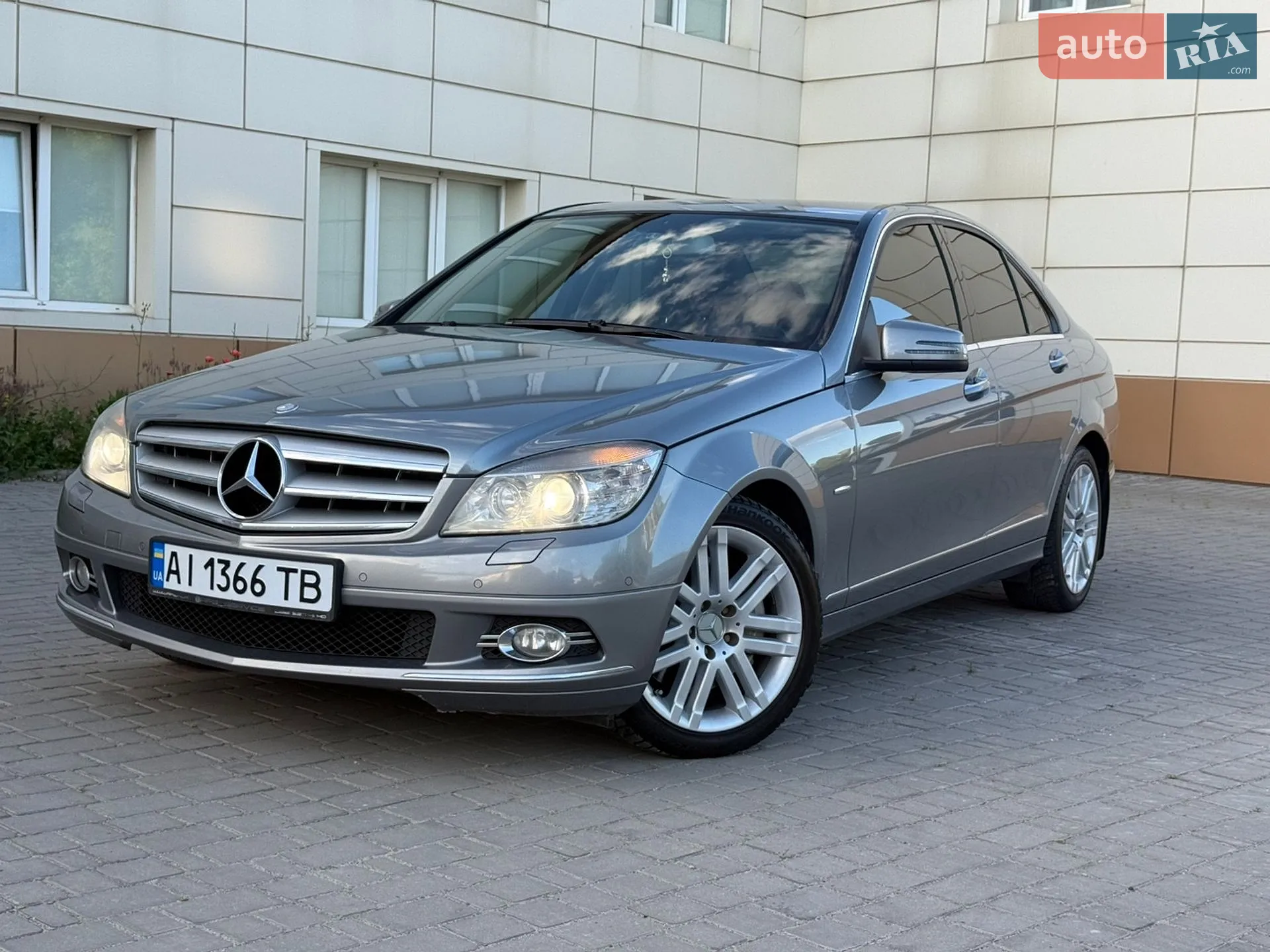 Mercedes-Benz C-Class 2009 VIN WDD2040871F458048 фото оголошення 19 з 56