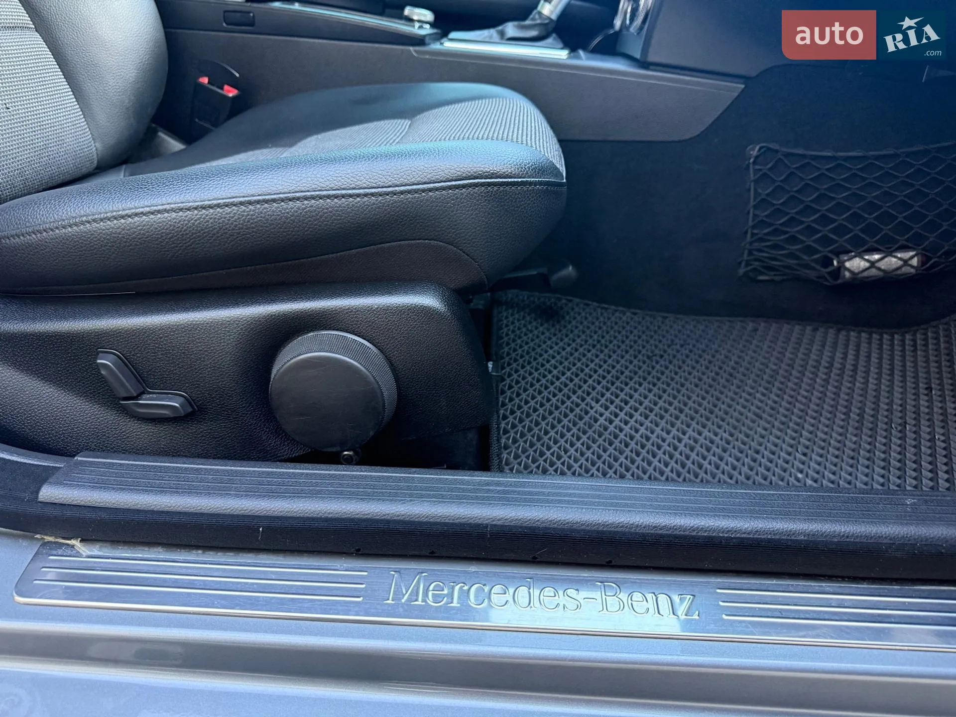 Mercedes-Benz C-Class 2009 VIN WDD2040871F458048 фото оголошення 27 з 56