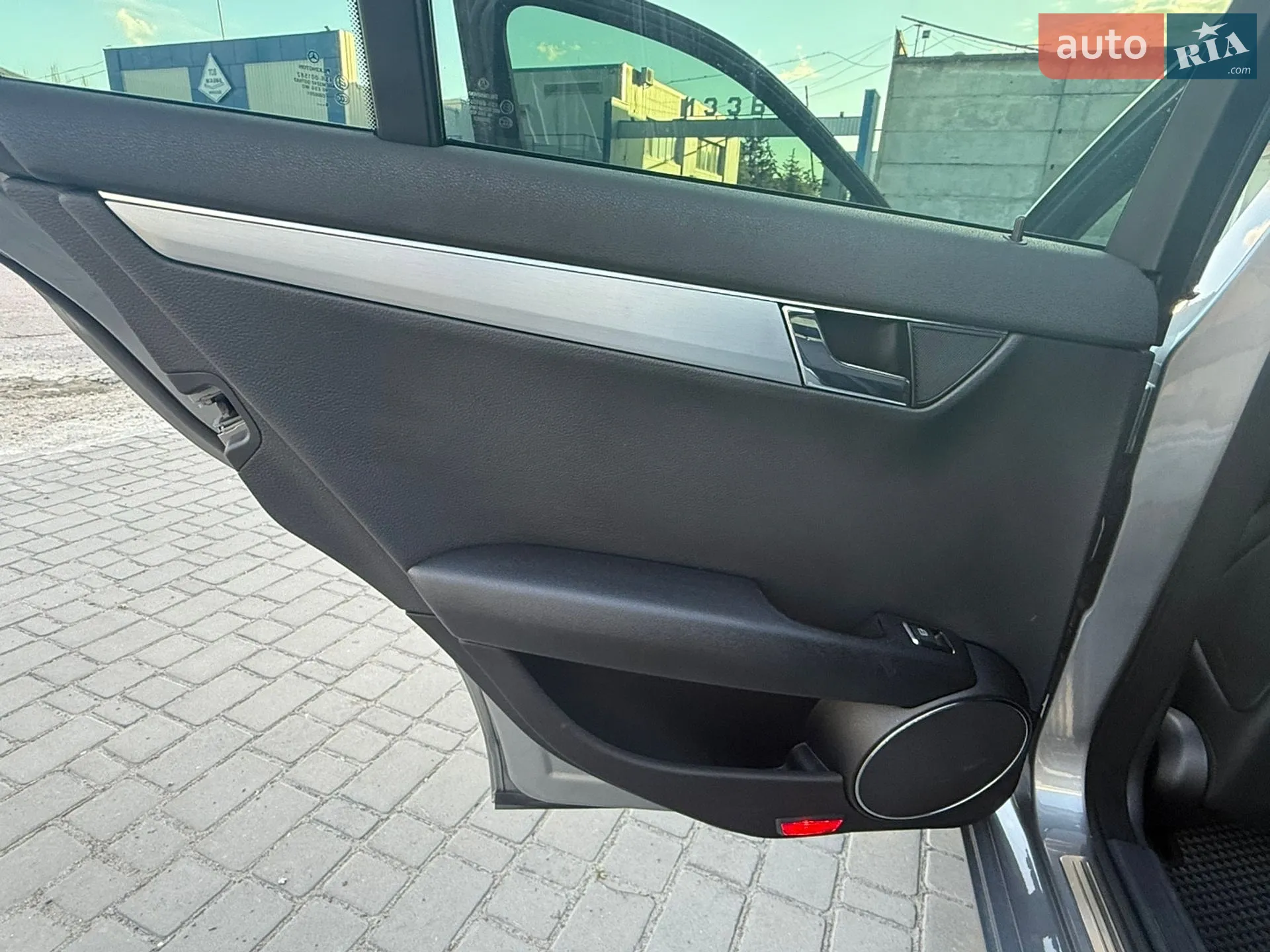 Mercedes-Benz C-Class 2009 VIN WDD2040871F458048 фото оголошення 32 з 56