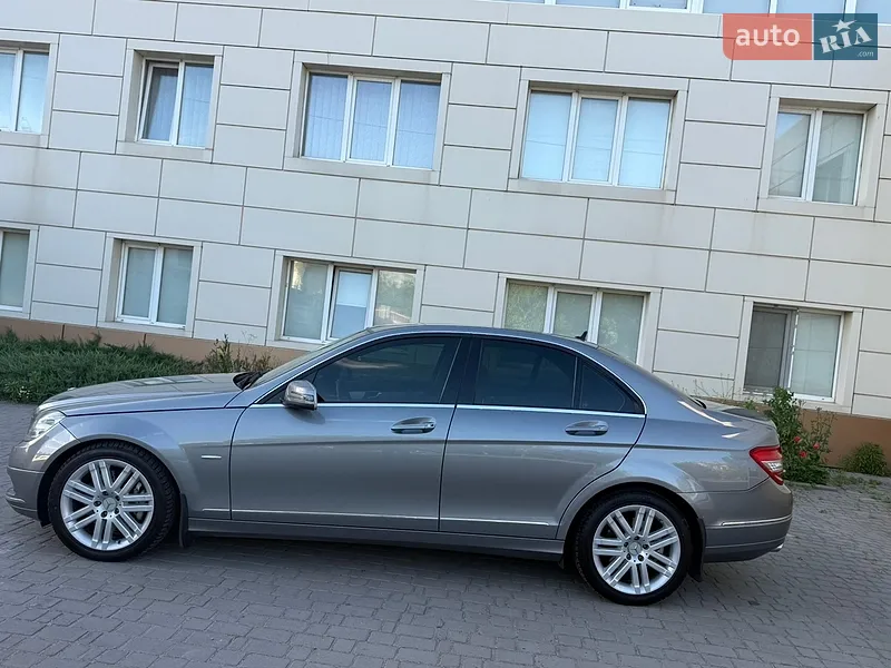 Mercedes-Benz C-Class 2009 VIN WDD2040871F458048 фото оголошення 33 з 91