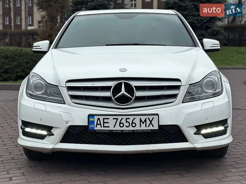 Mercedes-Benz C-Class 2013 VIN WDD2040841A921279 фото оголошення 4 з 74