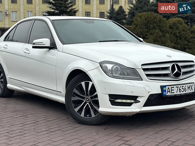 Mercedes-Benz C-Class 2013 VIN WDD2040841A921279 фото оголошення 6 з 74