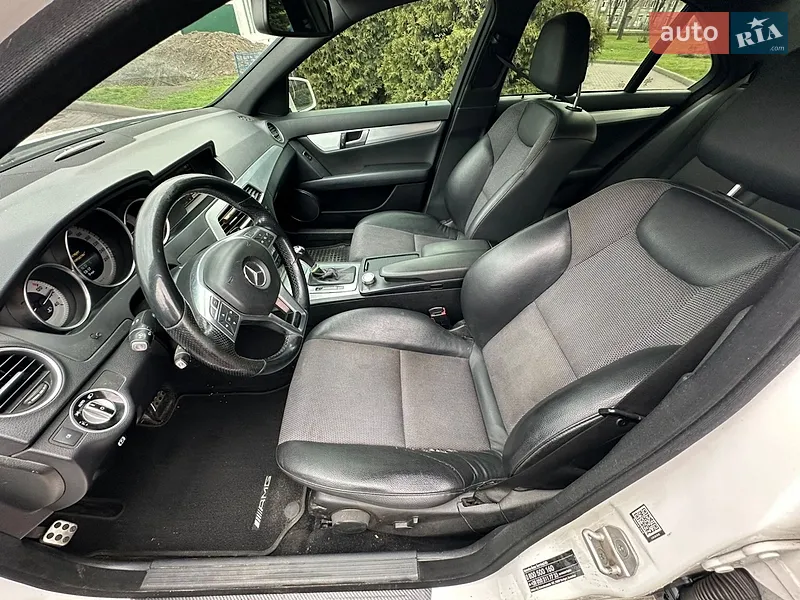 Mercedes-Benz C-Class 2013 VIN WDD2040841A921279 фото оголошення 15 з 74