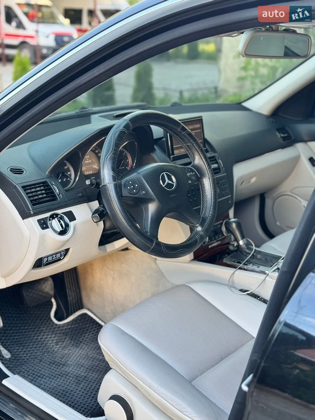 2010 Mercedes-Benz C-klasse - мініатюра 9