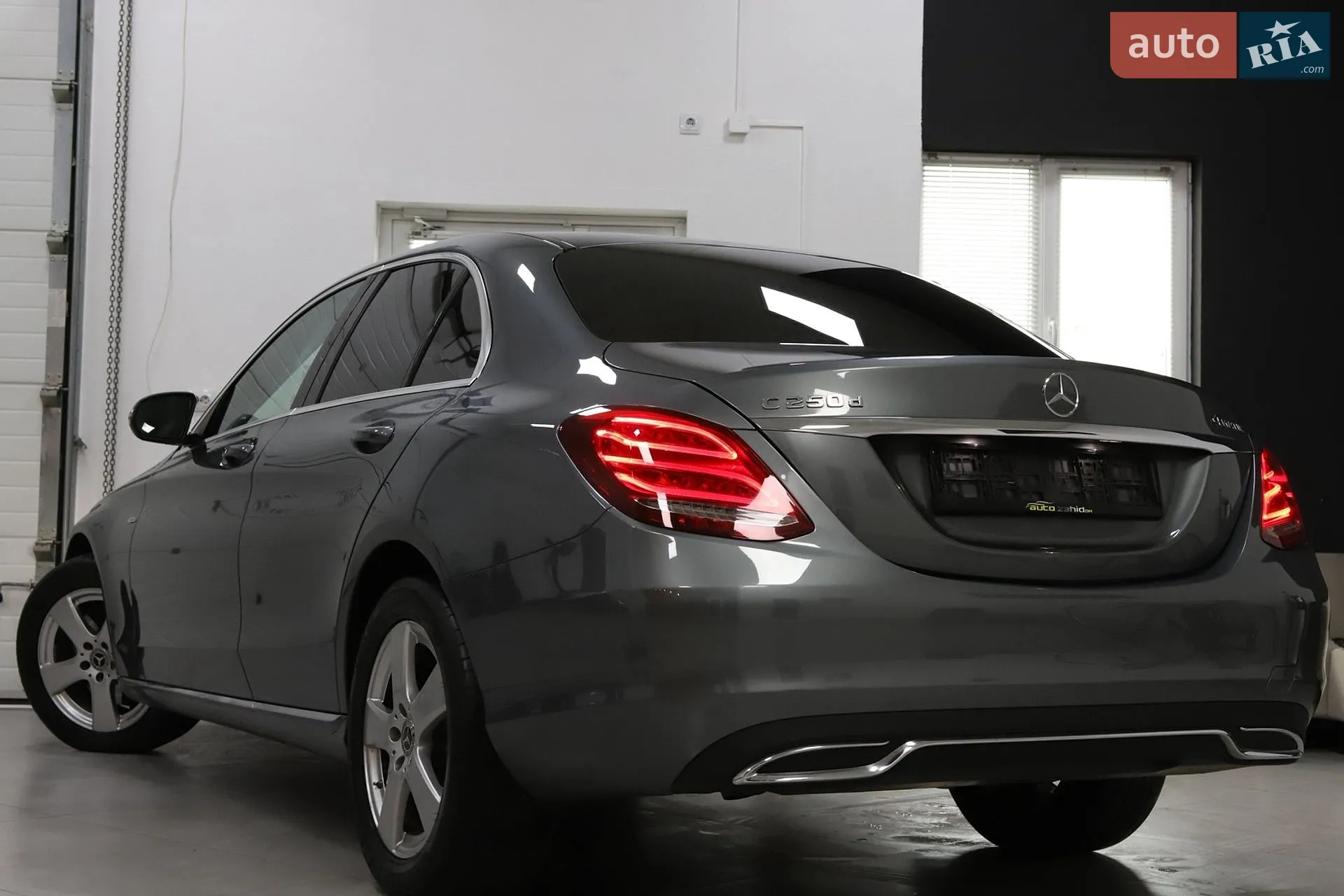 2017 Mercedes-Benz C-klasse - мініатюра 26