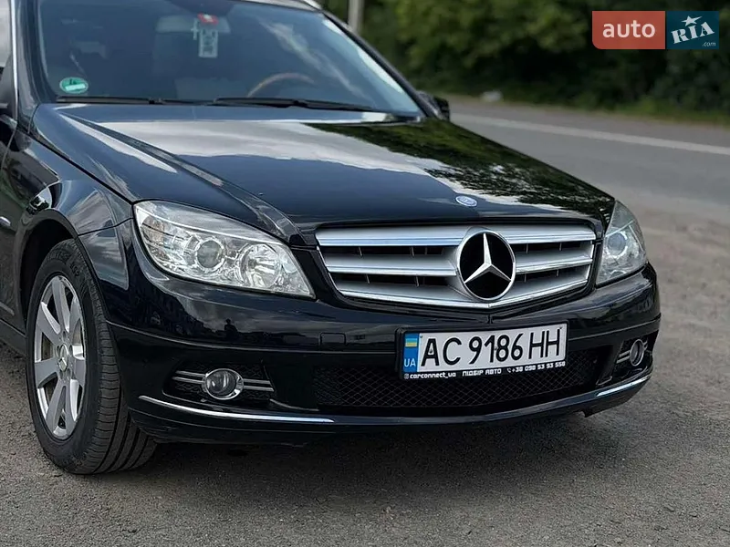 Mercedes-Benz C-Class 2011