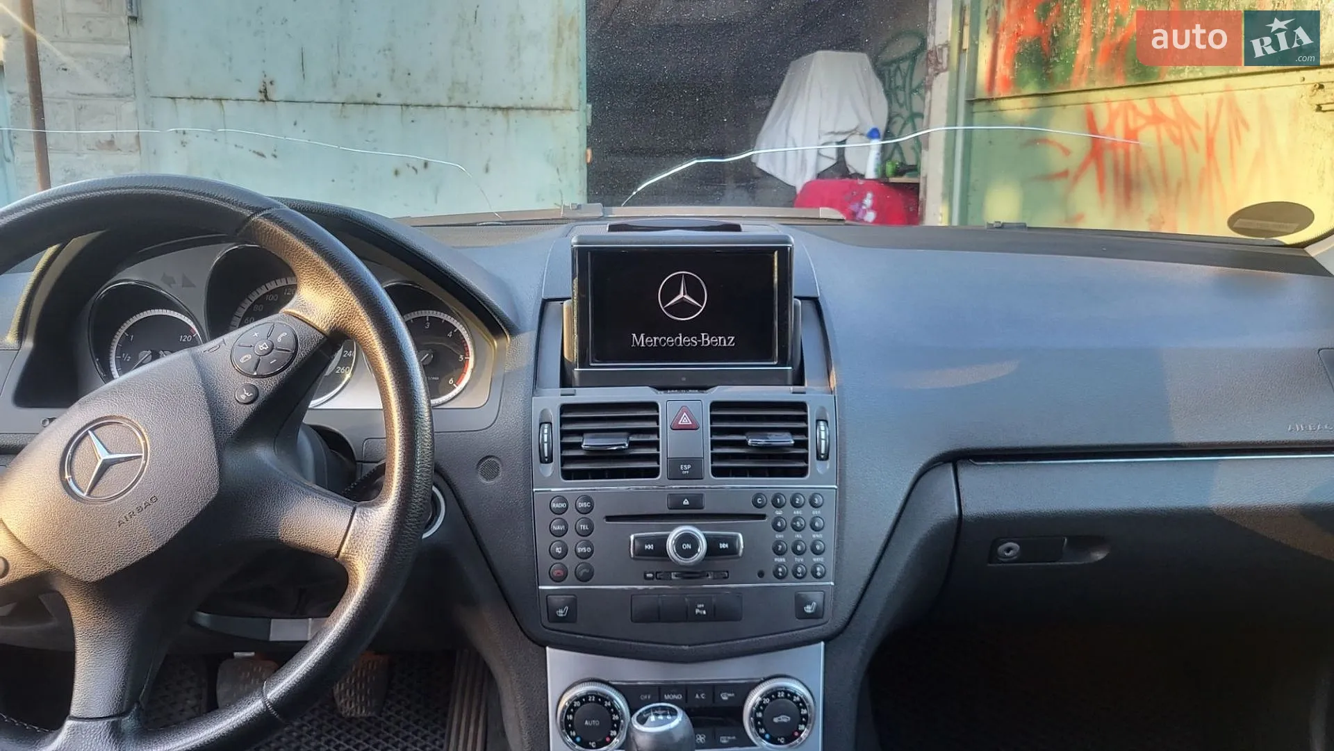 2010 Mercedes-Benz C-klasse - мініатюра 2