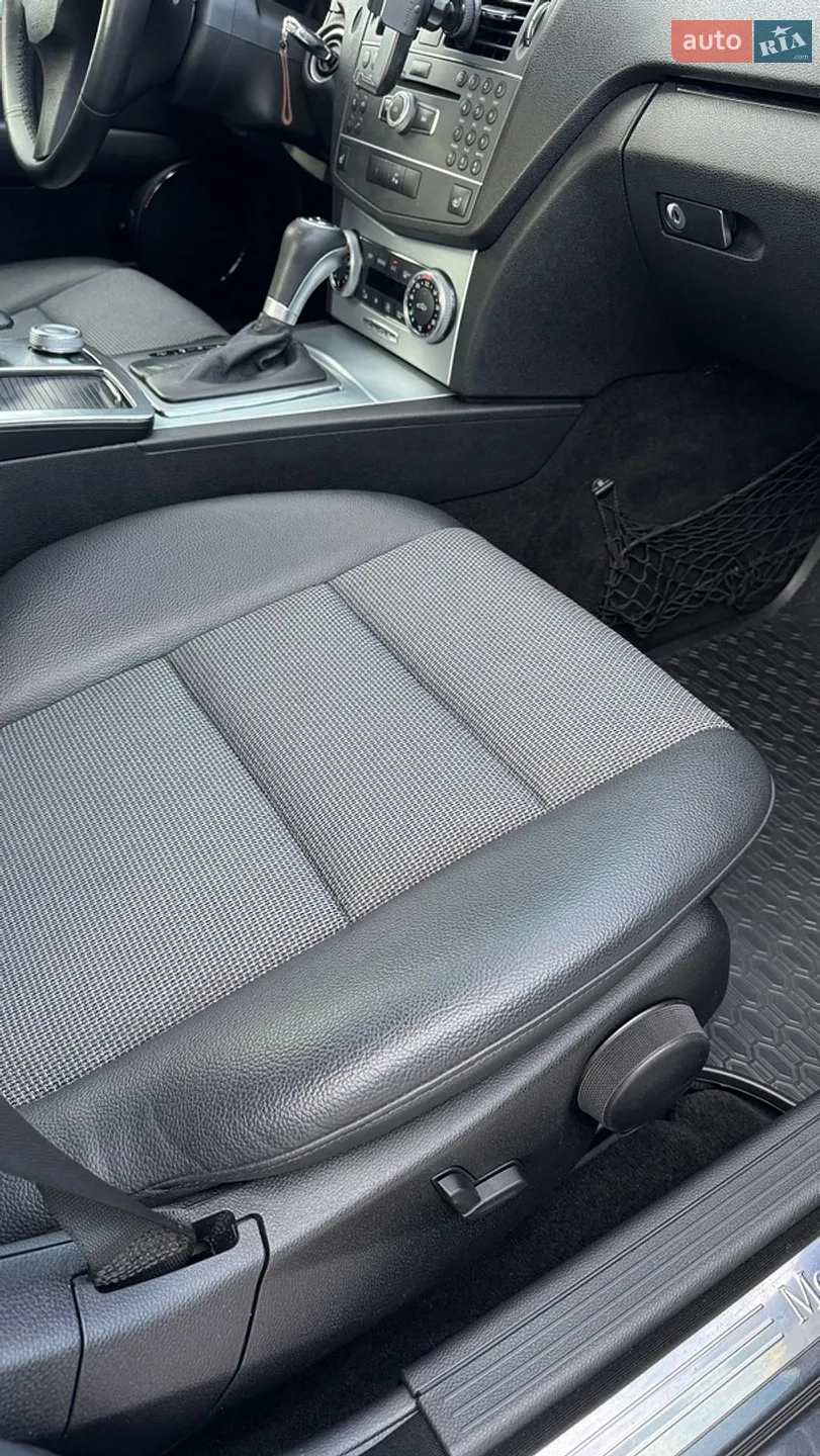 2010 Mercedes-Benz C-klasse - мініатюра 16