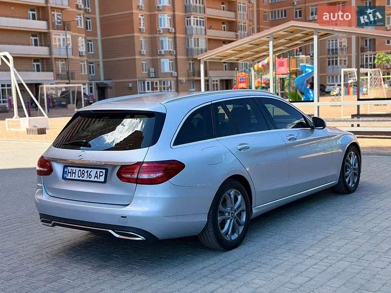 Mercedes-Benz C-Class 2017 VIN WDD2052071F678538 фото оголошення 8 з 46