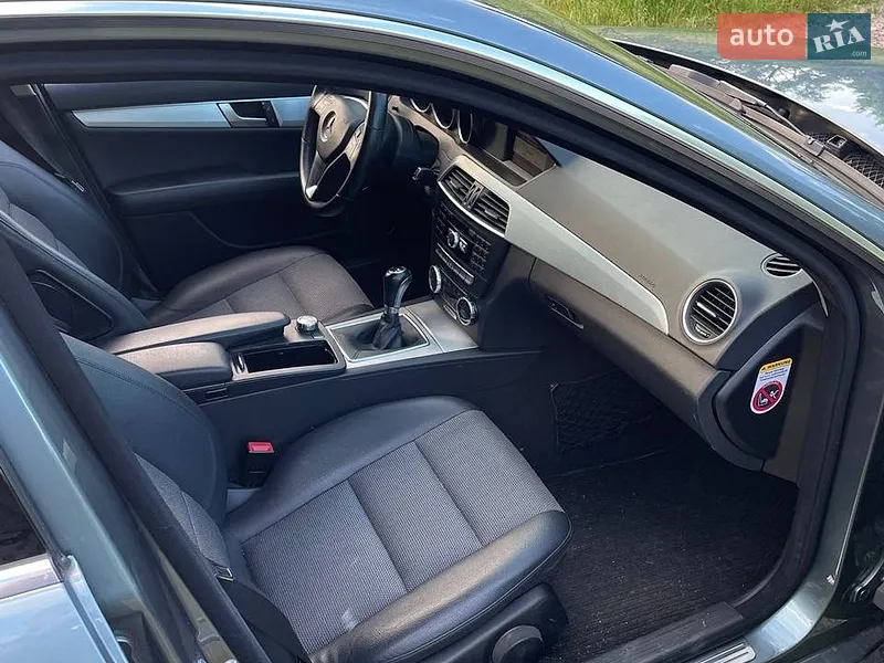 Mercedes-Benz C-Class 2011 VIN WDD2042021F687973 фото оголошення 13 з 49