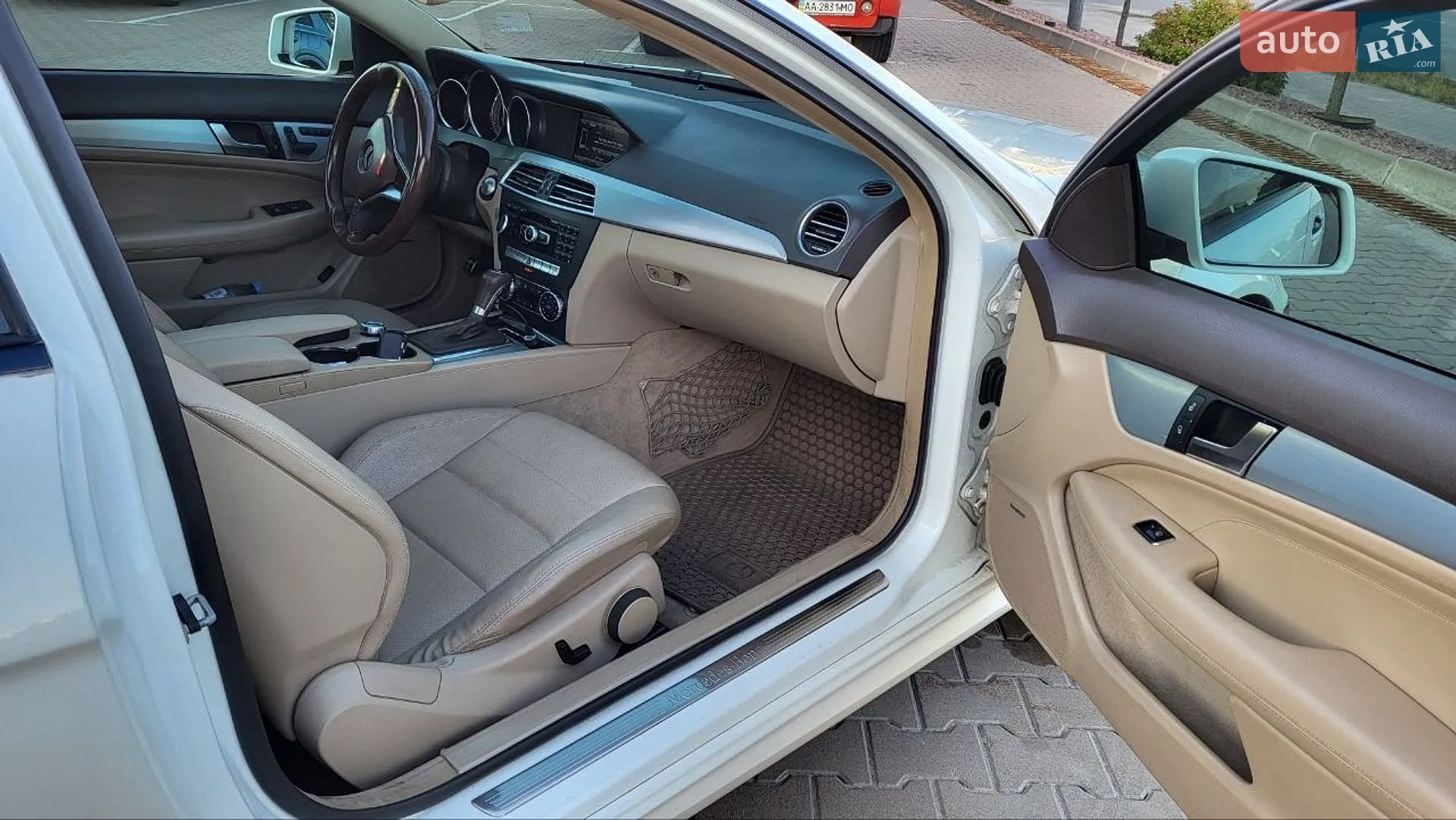 2013 Mercedes-Benz C-klasse - мініатюра 11