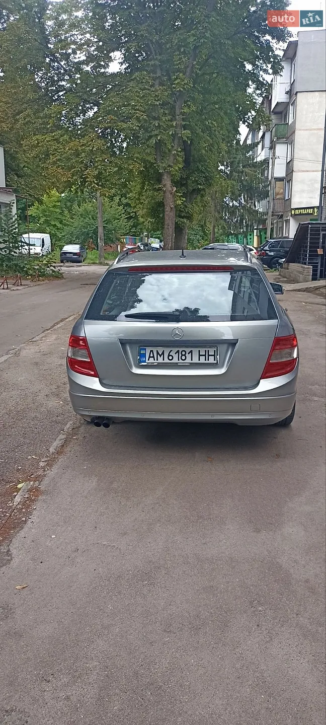 2010 Mercedes-Benz C-klasse - мініатюра 2