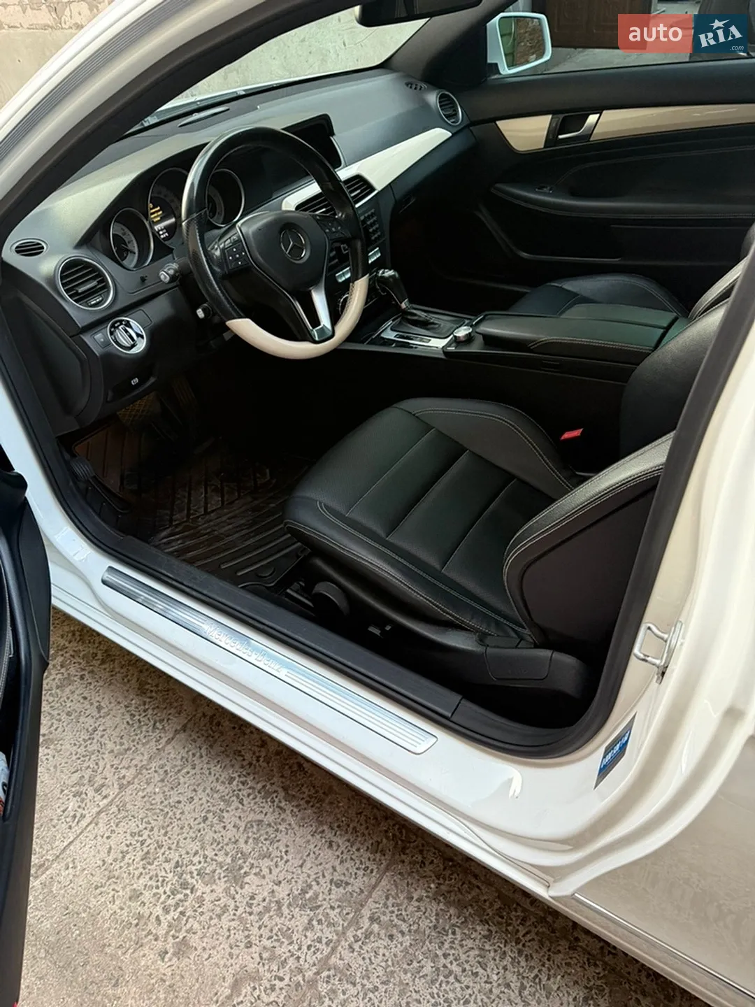 2012 Mercedes-Benz C-klasse - мініатюра 19