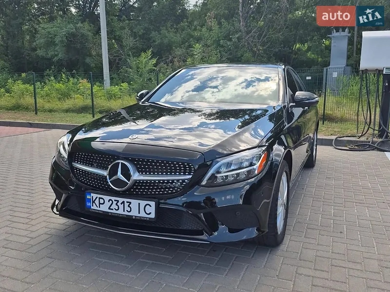 Mercedes-Benz C-Class 2021