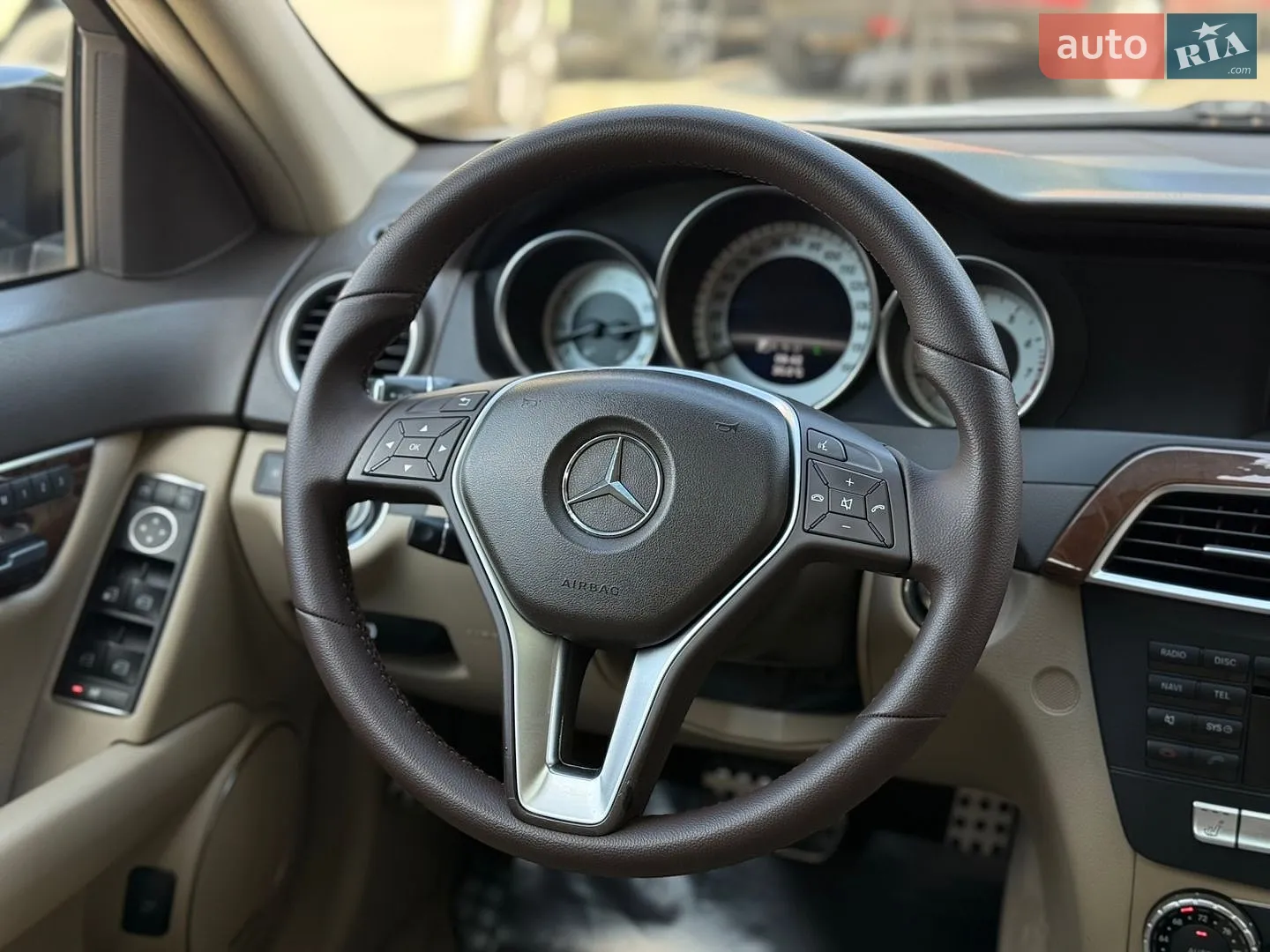 2013 Mercedes-Benz C-klasse - мініатюра 36