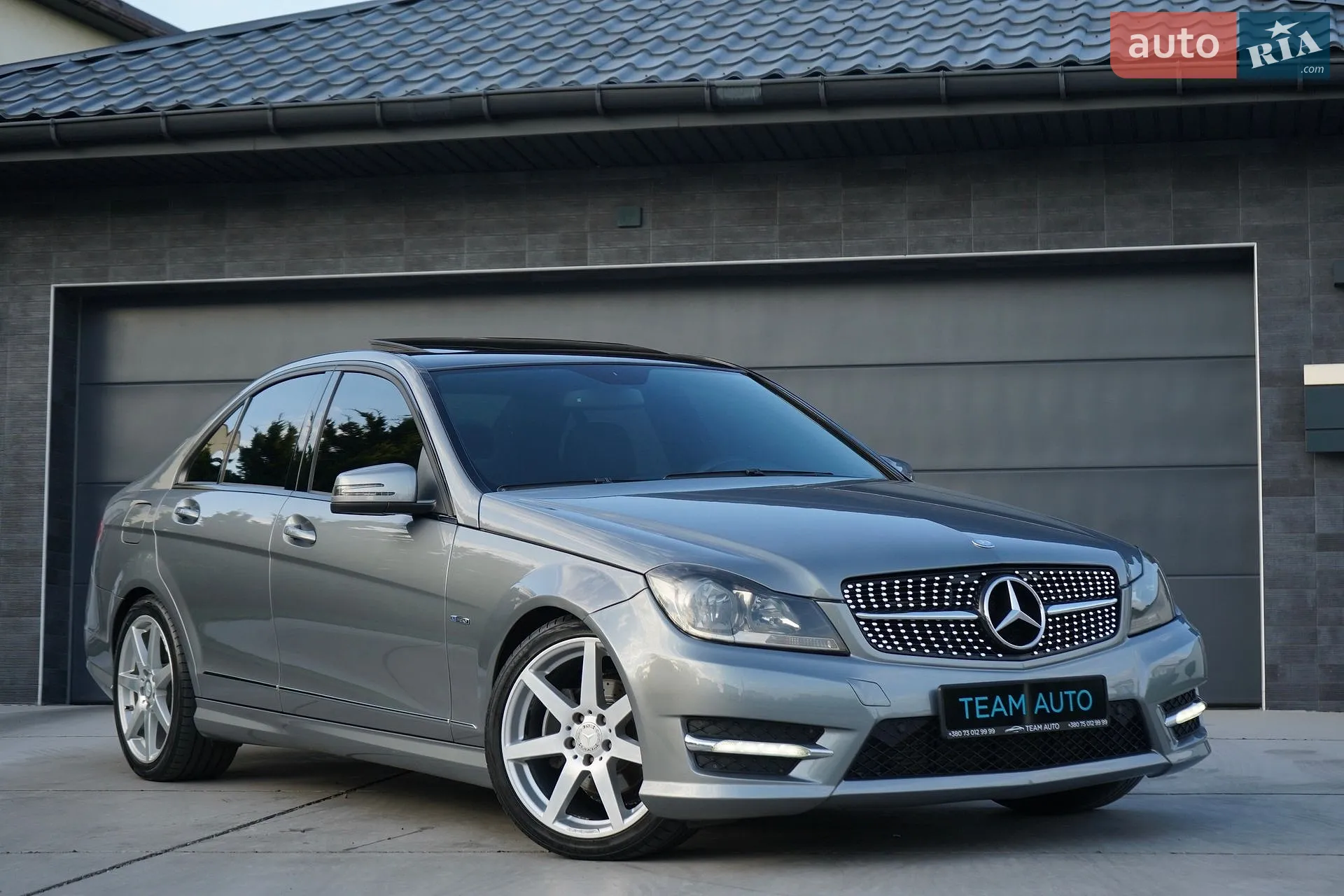 2011 Mercedes-Benz C-klasse - мініатюра 12