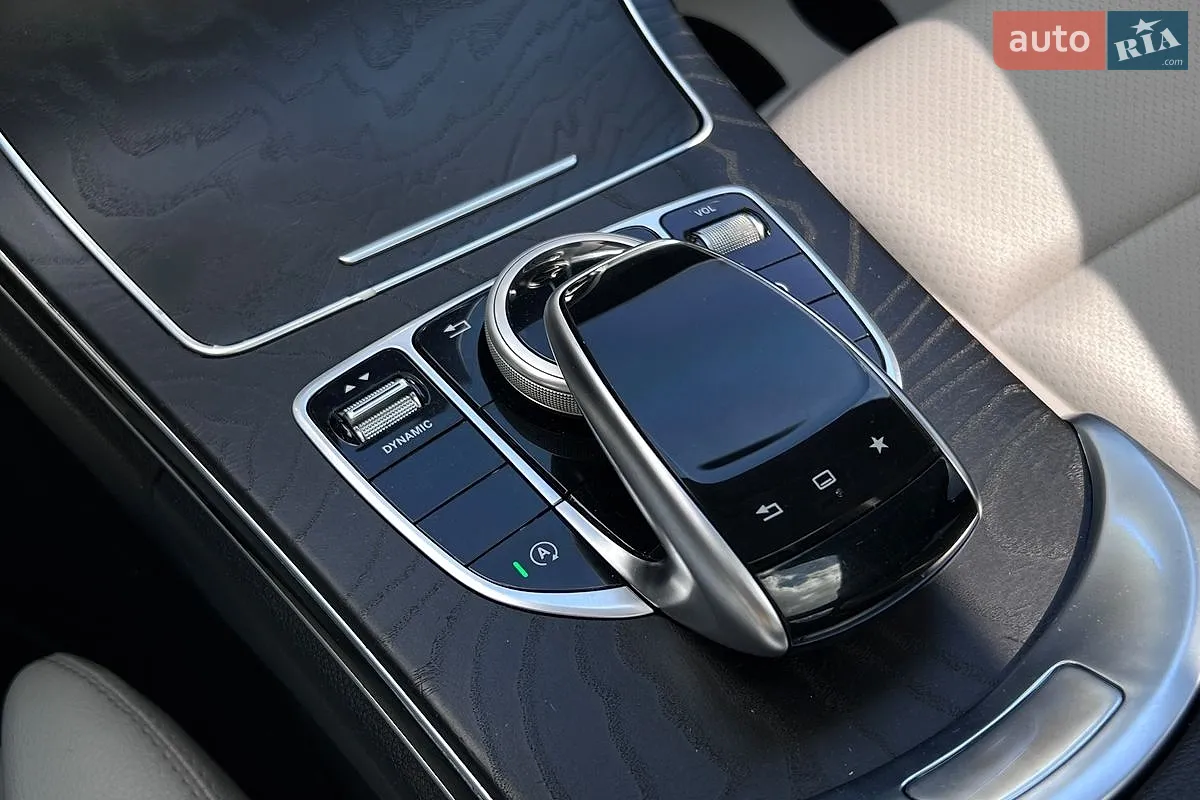 2016 Mercedes-Benz C-klasse - мініатюра 26