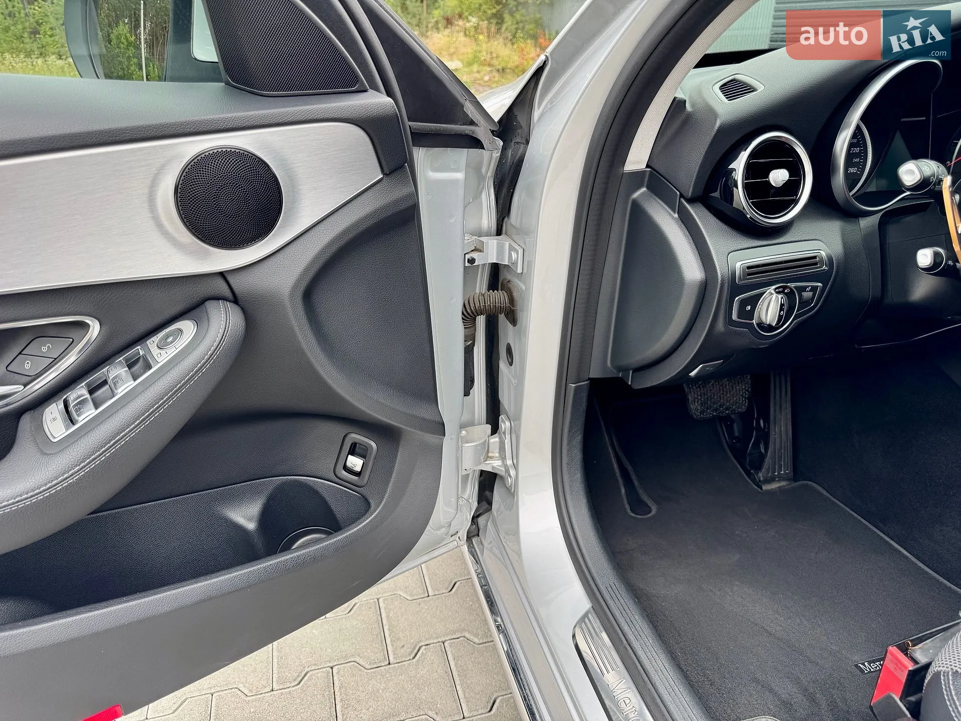 2016 Mercedes-Benz C-klasse - мініатюра 33
