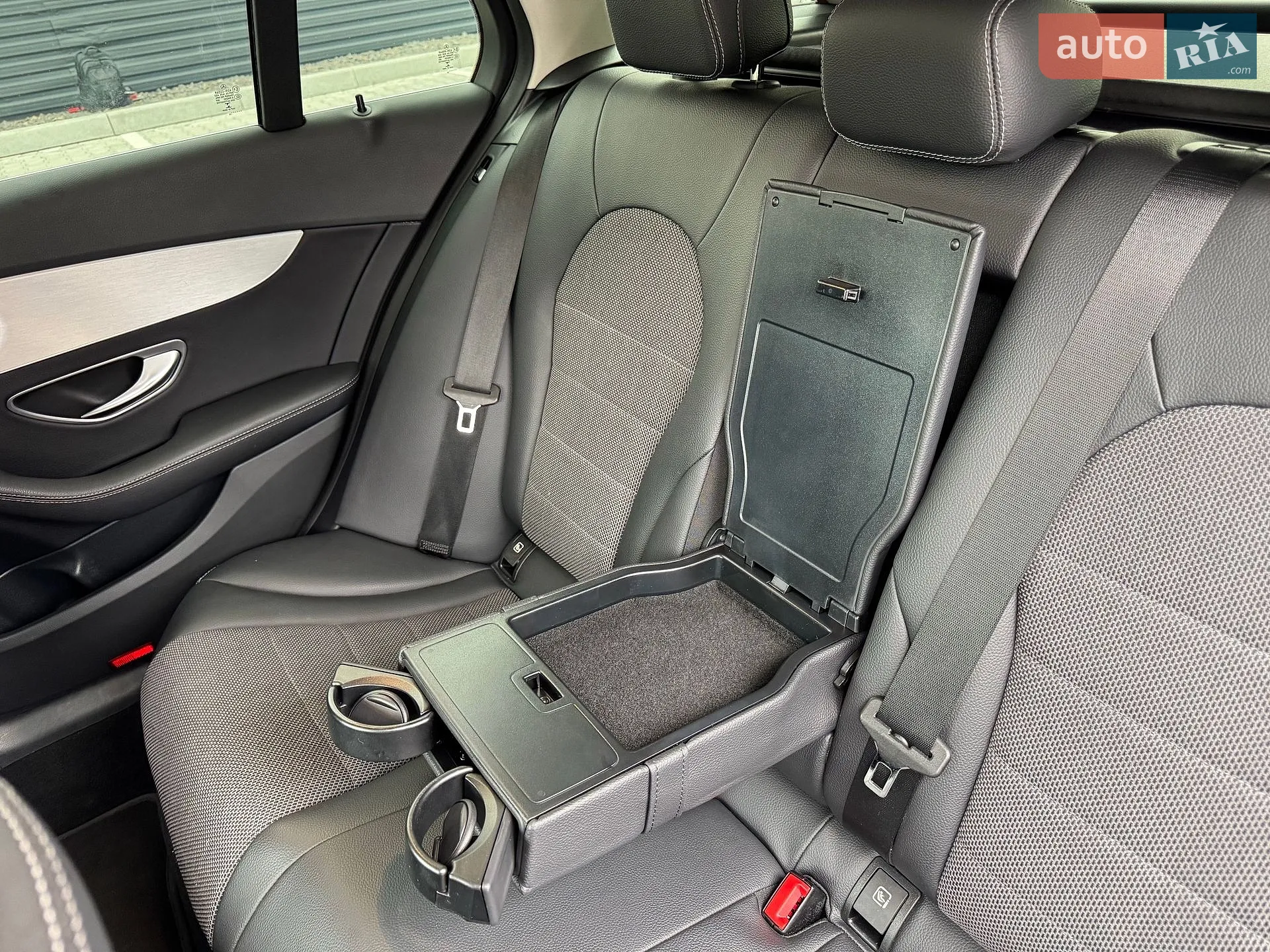 2016 Mercedes-Benz C-klasse - мініатюра 36