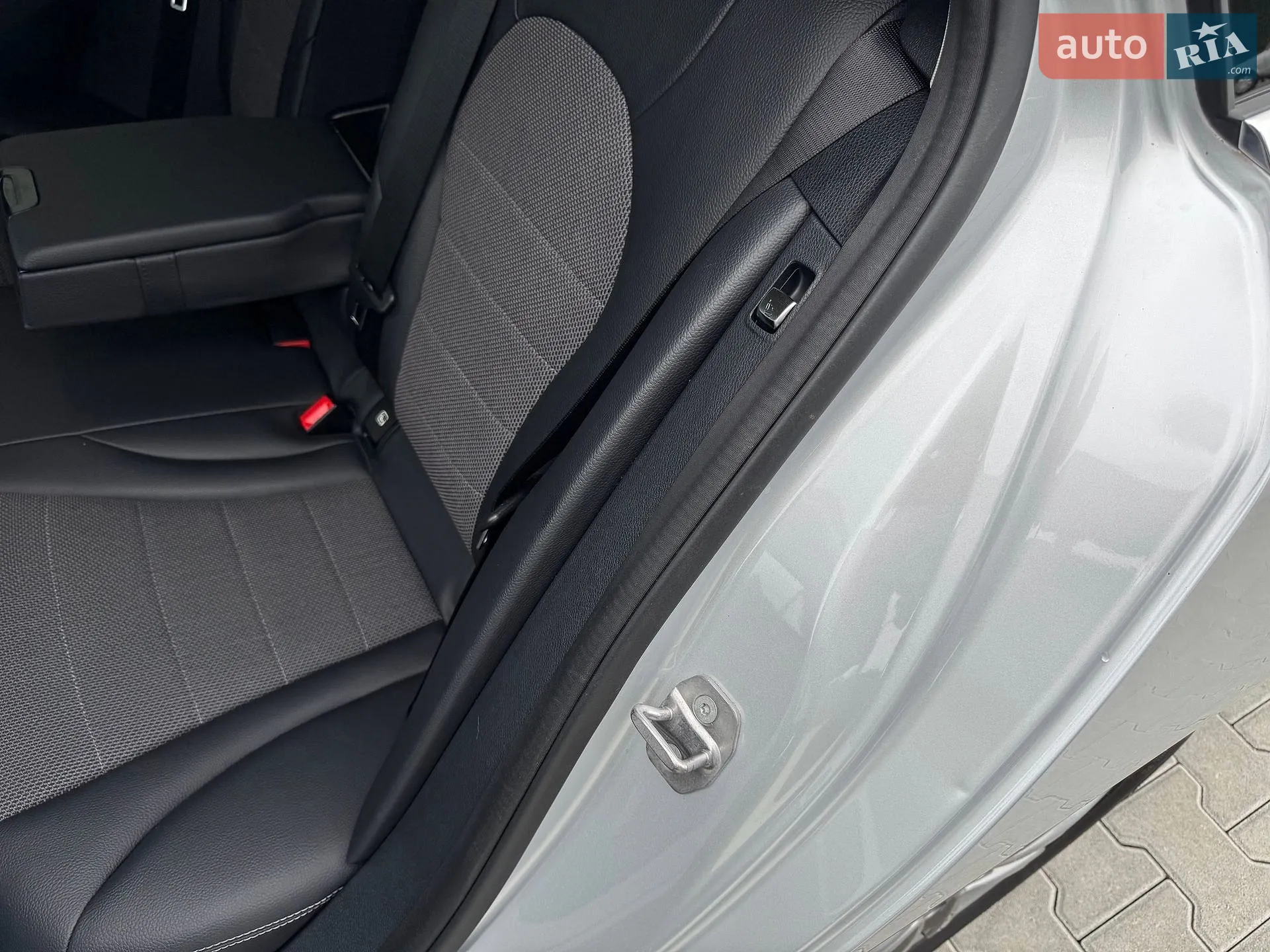 2016 Mercedes-Benz C-klasse - мініатюра 39