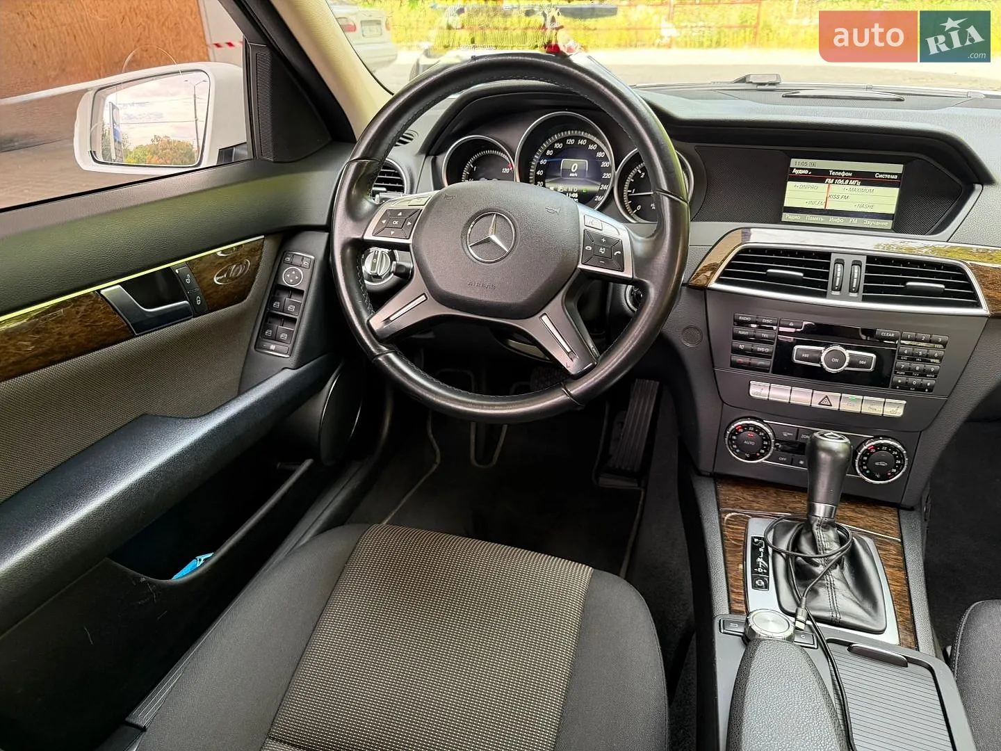 2013 Mercedes-Benz C-klasse - мініатюра 21