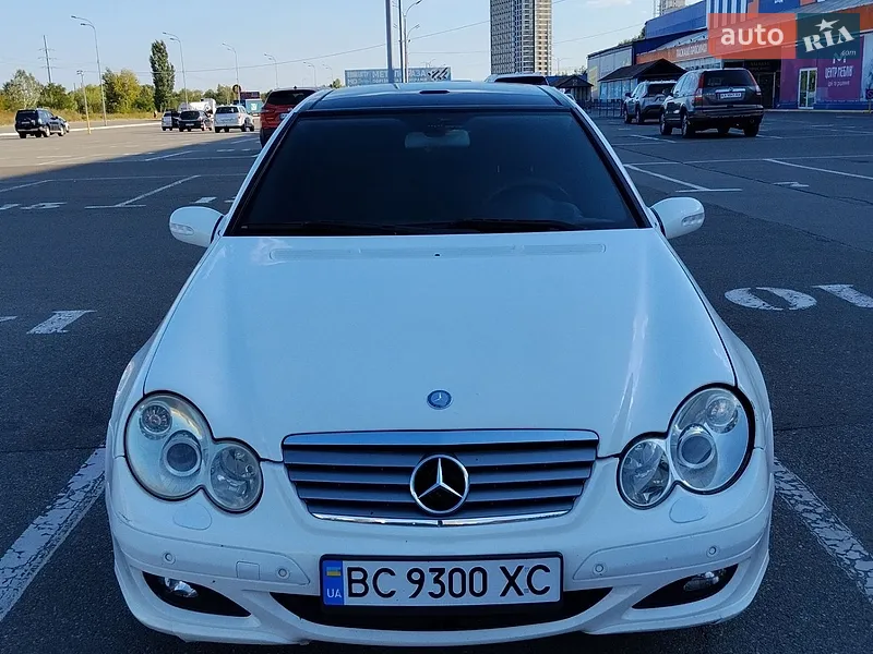 Mercedes-Benz C-Class 2004