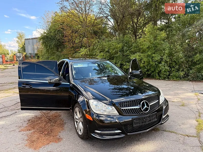 Mercedes-Benz C-Class