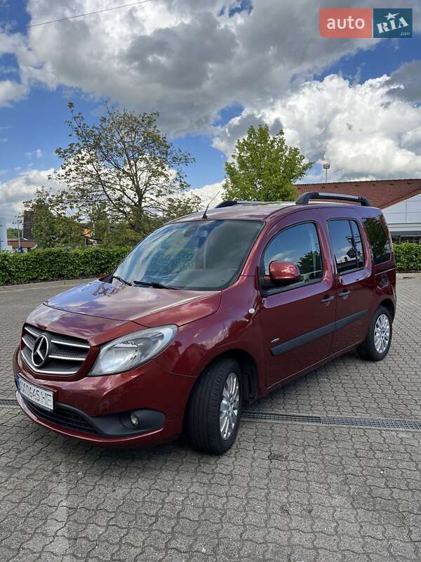 Минивэн Mercedes-Benz Citan 2015 в Львове