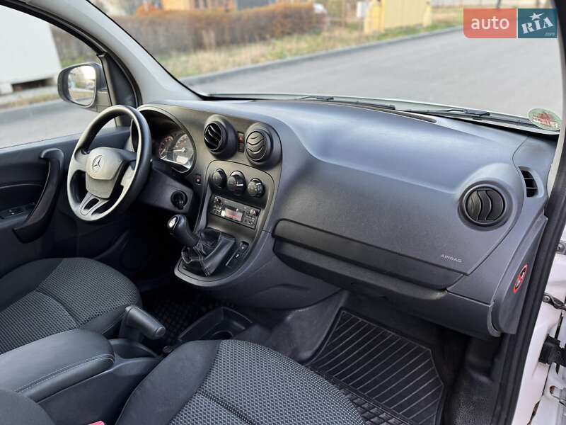 Вантажний фургон Mercedes-Benz Citan 2016 в Дніпрі