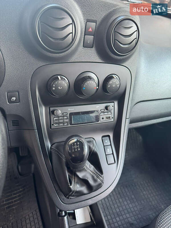Минивэн Mercedes-Benz Citan 2017 в Киеве фото 7 Минивэн Mercedes-Benz Citan 2017 в Киеве