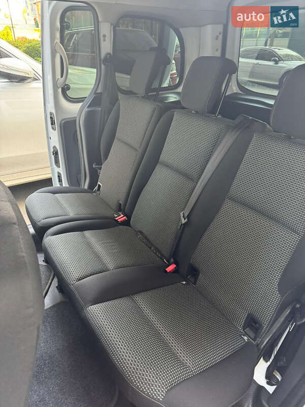 Минивэн Mercedes-Benz Citan 2017 в Киеве фото 13 Минивэн Mercedes-Benz Citan 2017 в Киеве