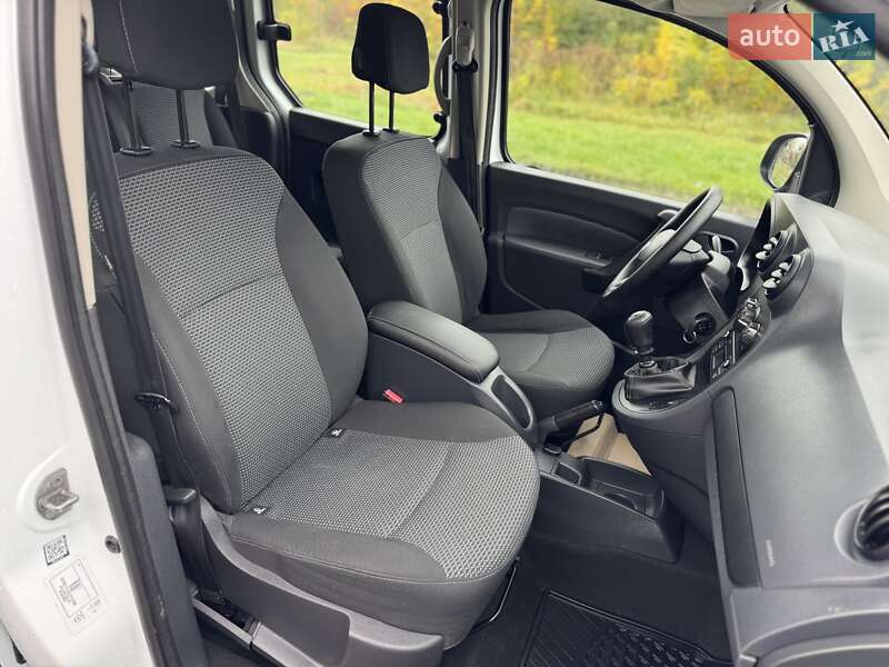 Мінівен Mercedes-Benz Citan 2016 в Дубні