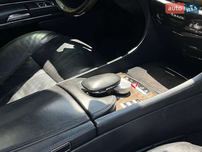 Купе Mercedes-Benz CL-Class 2010 в Львові