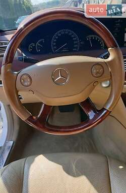 Купе Mercedes-Benz CL-Class 2007 в  фото 12 Купе Mercedes-Benz CL-Class 2007 в