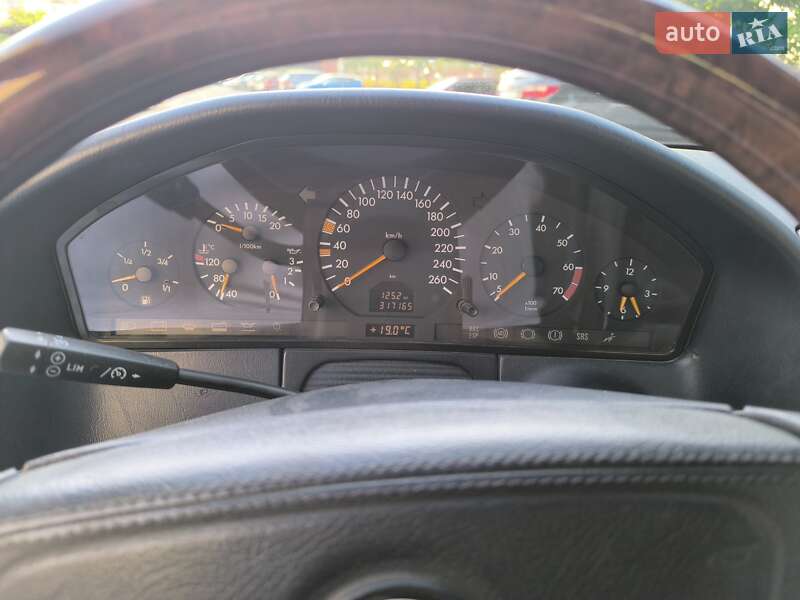 Купе Mercedes-Benz CL-Class 1998 в Києві