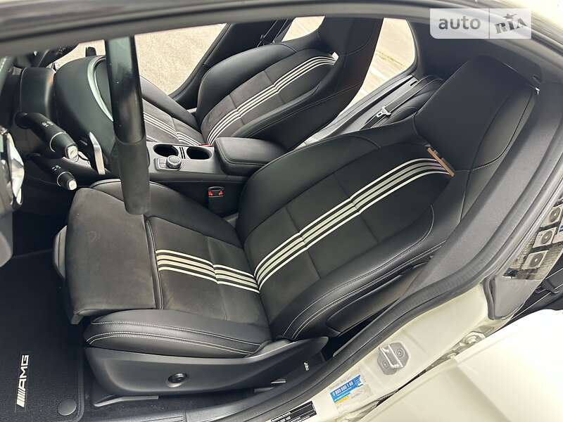 Седан Mercedes-Benz CLA-Class 2017 в Киеве