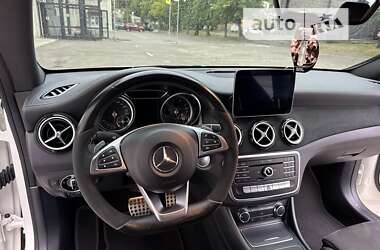 Седан Mercedes-Benz CLA-Class 2017 в 