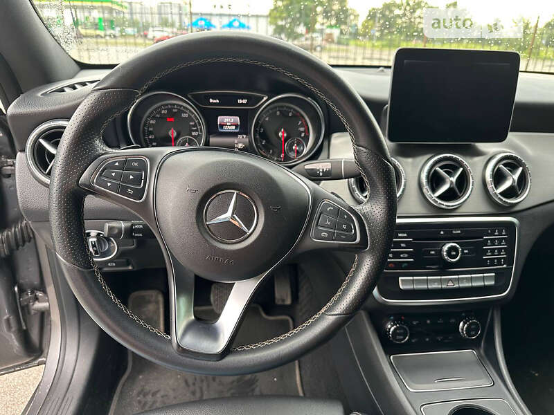 Седан Mercedes-Benz CLA-Class 2016 в Киеве