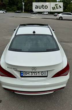 Седан Mercedes-Benz CLA-Class 2017 в Киеве