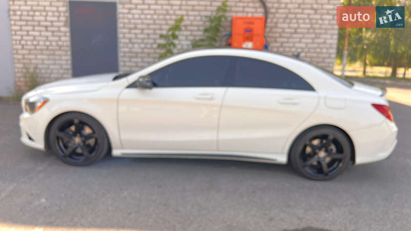 Седан Mercedes-Benz CLA-Class 2016 в Кривом Роге