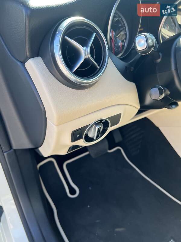 Седан Mercedes-Benz CLA-Class 2016 в Львове фото 20 Седан Mercedes-Benz CLA-Class 2016 в Львове