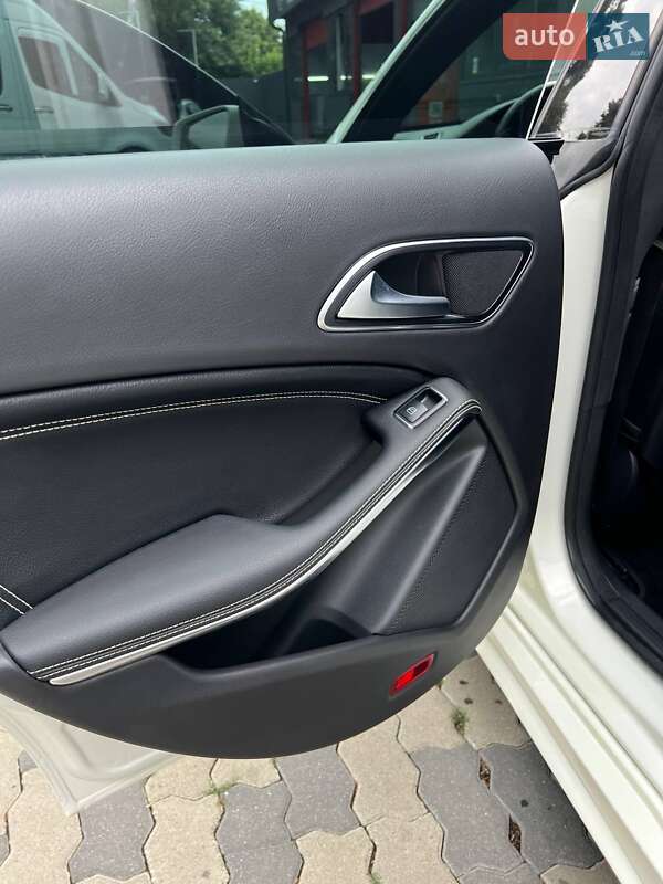 Седан Mercedes-Benz CLA-Class 2016 в Черновцах фото 12 Седан Mercedes-Benz CLA-Class 2016 в Черновцах